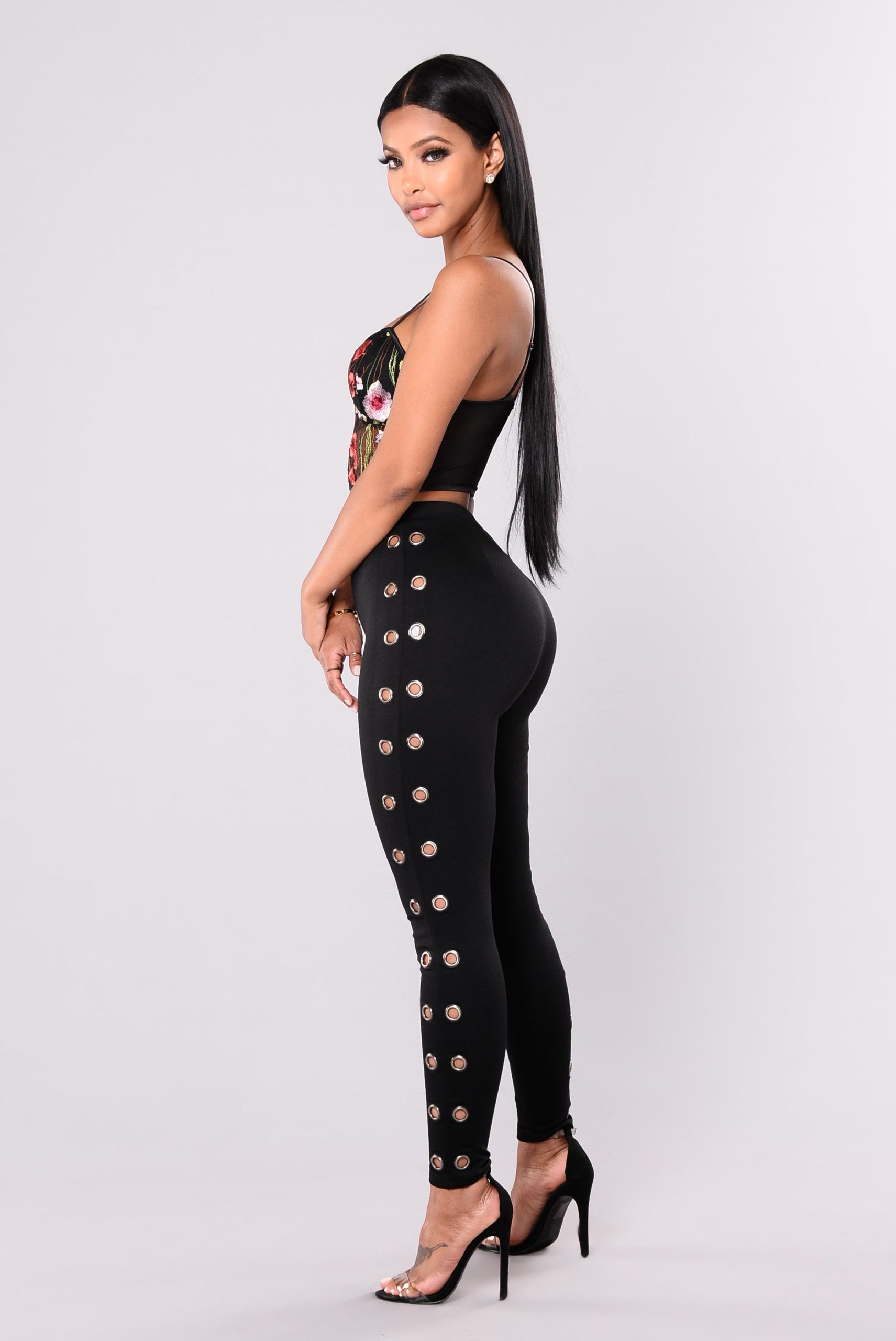 Fashion_Nova_05-23-17-463_-_Copy_53b96fde-3fe2-476d-95d6-d50e5fa85c84.jpg